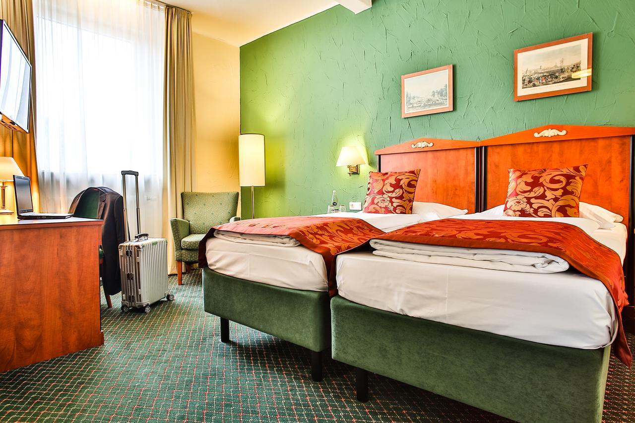 Parkhotel Krone Bensheim Exterior photo